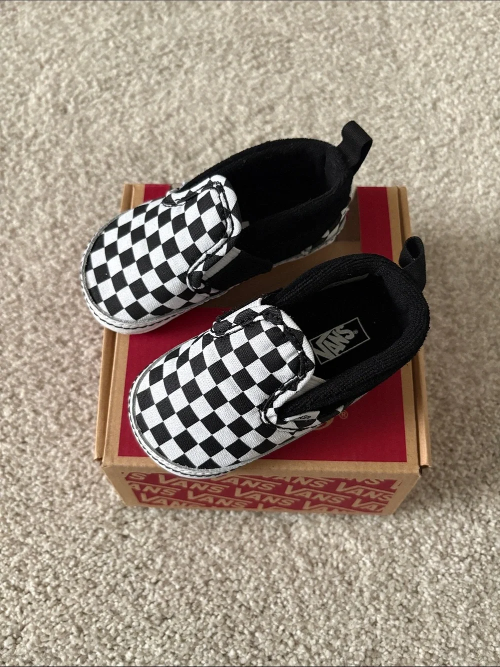 Slip-on v crib